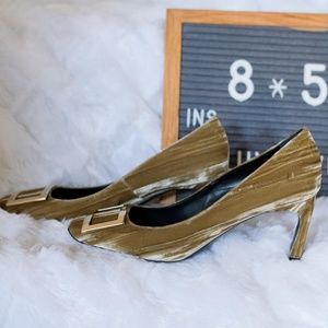 ⛔️SOLD⛔️Roger Vivier Belle Vivier Trompette Suede GOLD